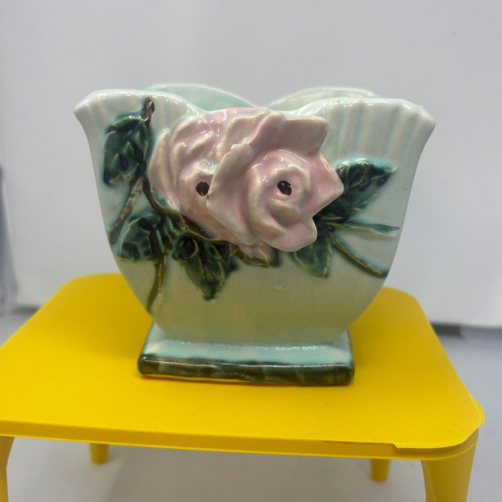 Vintage Wild McCoy Rose Planter/Vase 3d Roses 4.5”